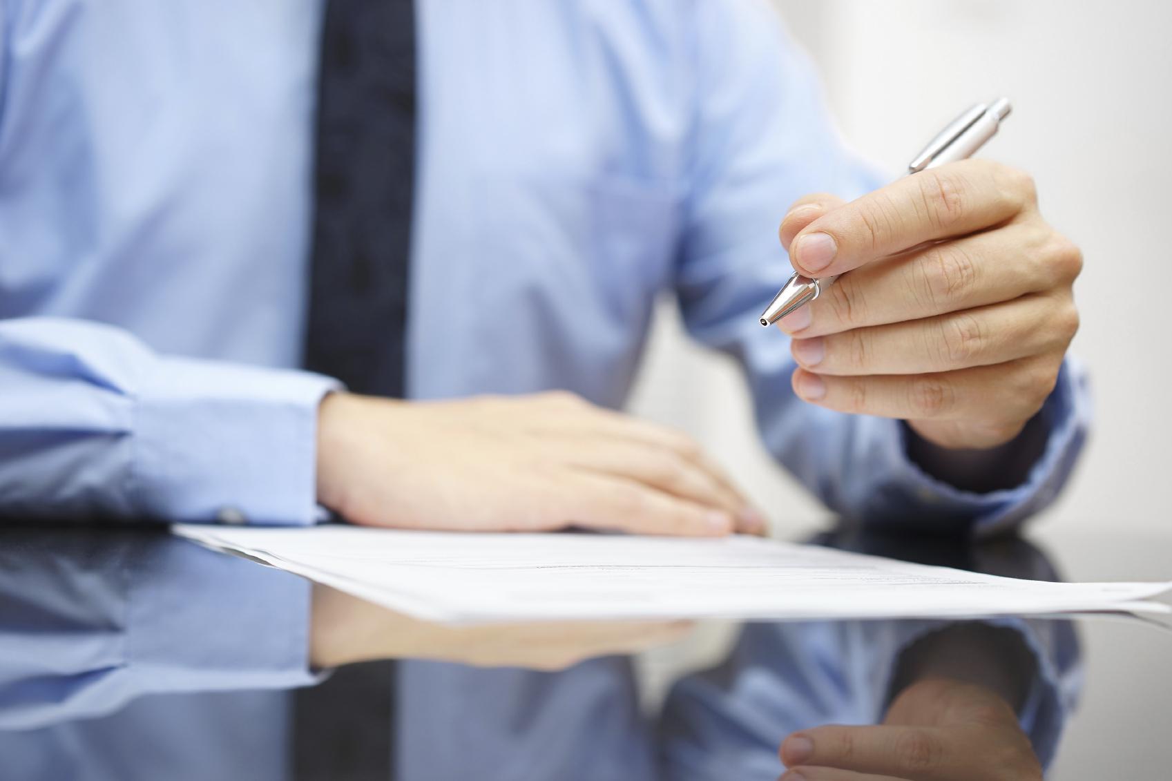 Matthew DiGregorio Suspended After Multiple Client Complaints on silverlaw.com